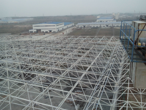 双鸭山网架加工需要注意哪些问题?